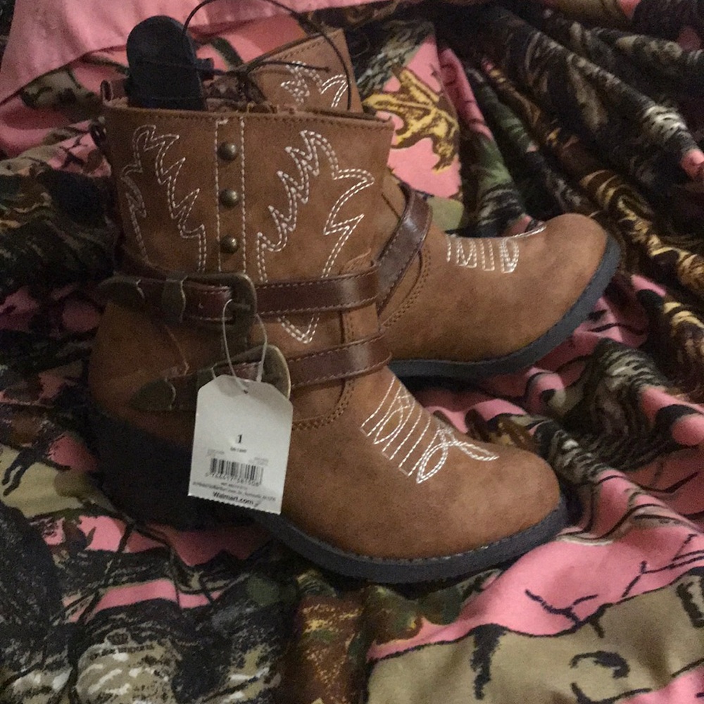 Little girls boots !